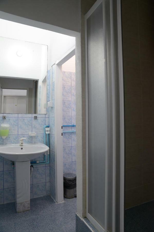 Guest House Golden Coin Nis Exterior photo